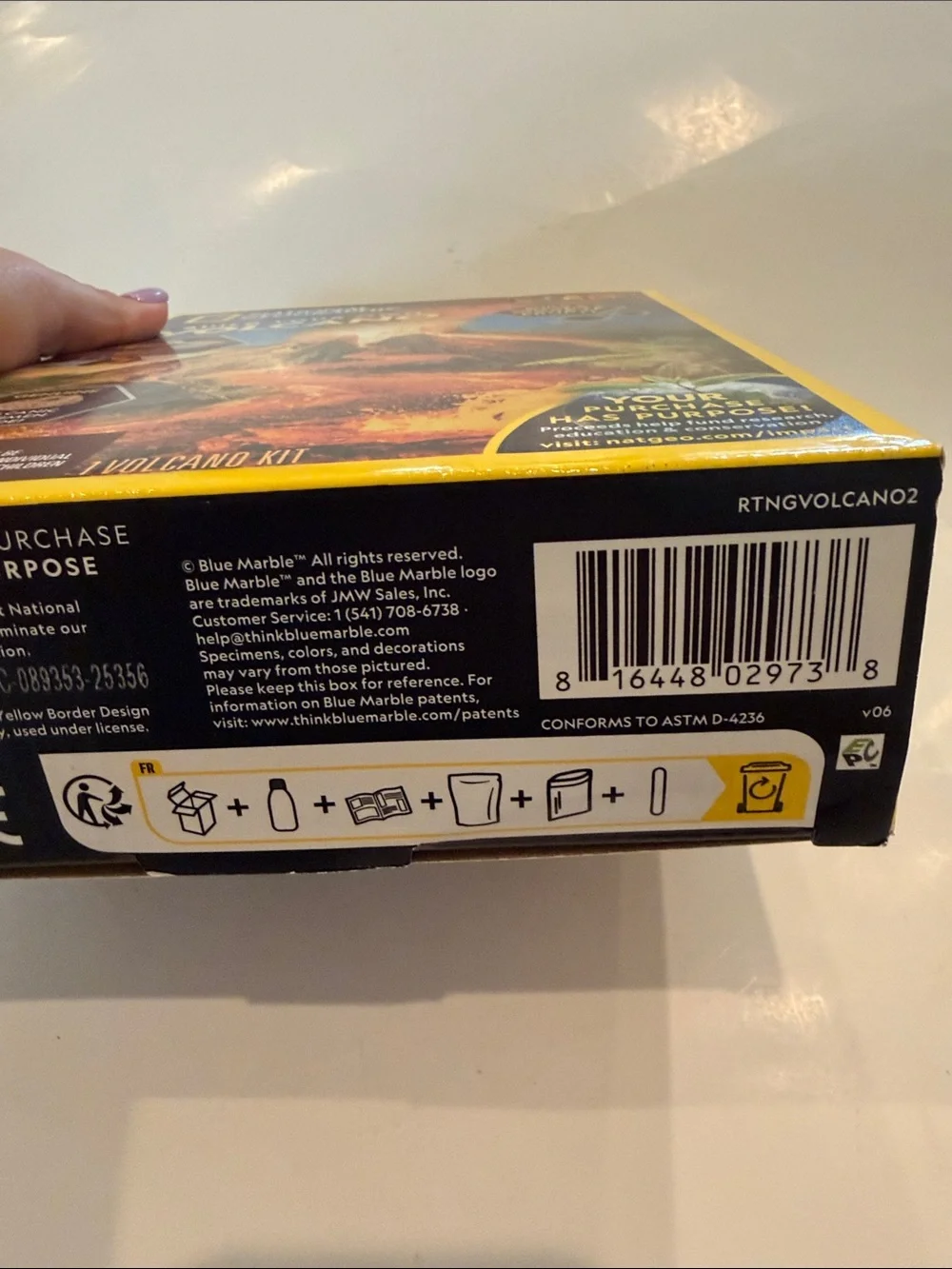 NWT National Geographic Build Your Own Volcano Kit STEM - Yellow, Blue